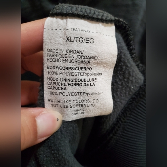 Men Black Under Armour Sweatshirt - Picture 9 of 14